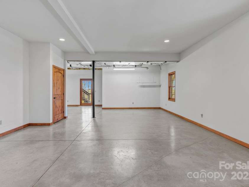 498 Pinnacle Parkway, Union Mills, NC 28167.  MLS# CAR4245645, YatesRealty ID 16732. Basement