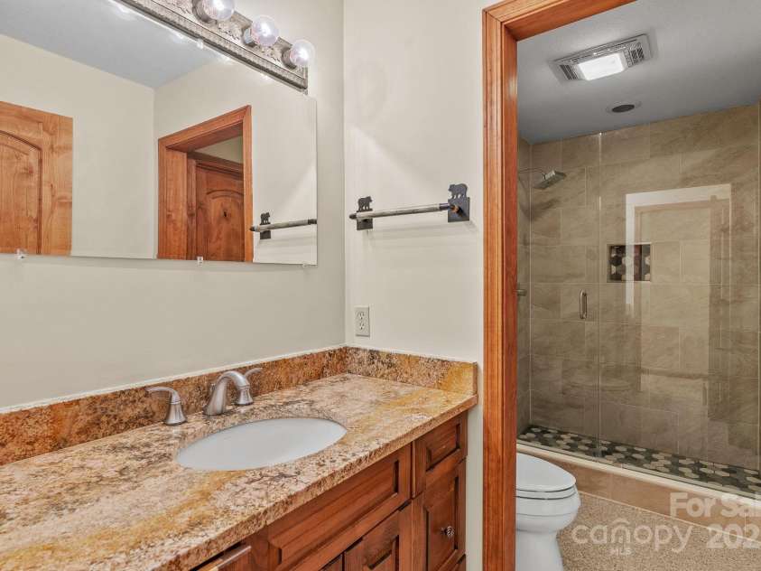 498 Pinnacle Parkway, Union Mills, NC 28167.  MLS# CAR4245645, YatesRealty ID 16732. Full Bath upper level