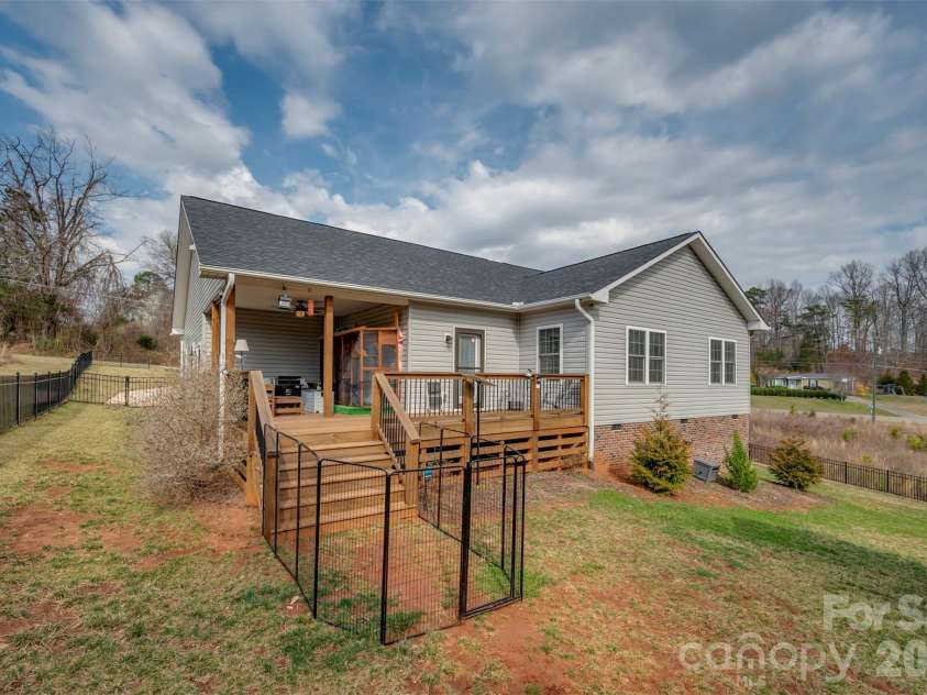 457 Edwards Street Extension, Rutherfordton, NC 28139.  MLS# CAR4350340, YatesRealty ID 16733. 