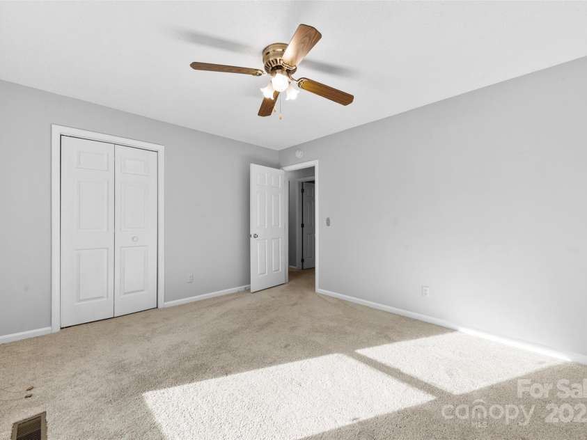 2124 Marquesas Avenue, Tega Cay, SC 29708.  MLS# CAR4241367, YatesRealty ID 16735. 