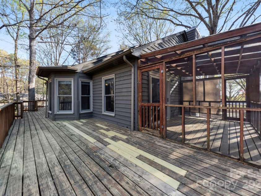 2124 Marquesas Avenue, Tega Cay, SC 29708.  MLS# CAR4241367, YatesRealty ID 16735. 