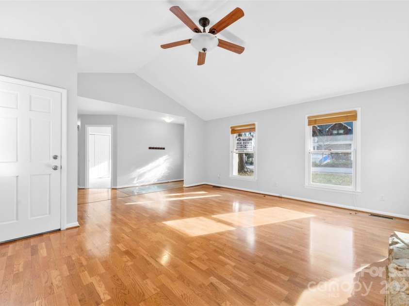 2124 Marquesas Avenue, Tega Cay, SC 29708.  MLS# CAR4241367, YatesRealty ID 16735. 
