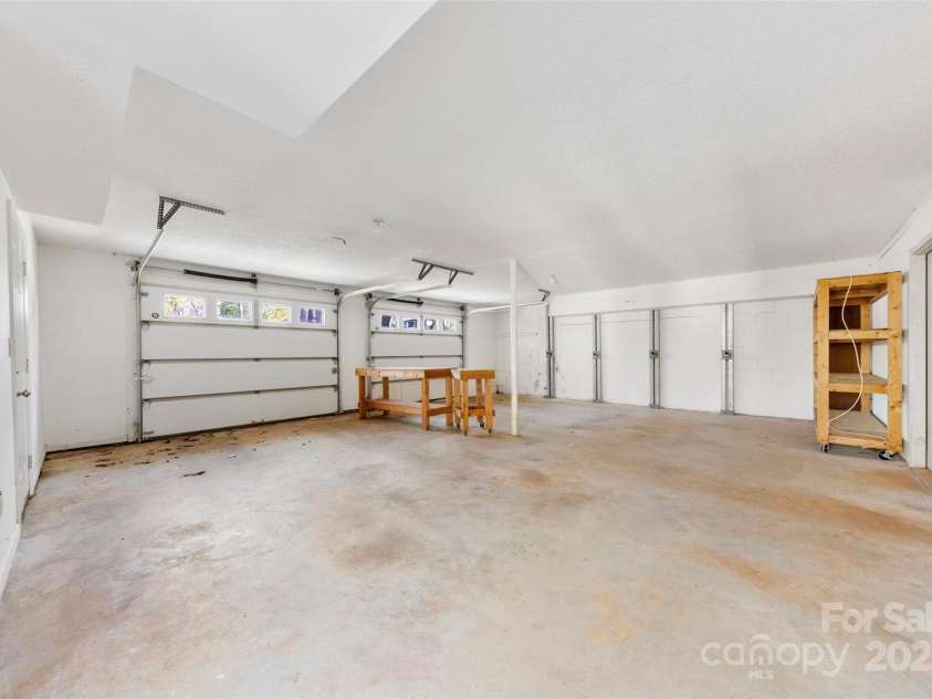 2124 Marquesas Avenue, Tega Cay, SC 29708.  MLS# CAR4241367, YatesRealty ID 16735. 
