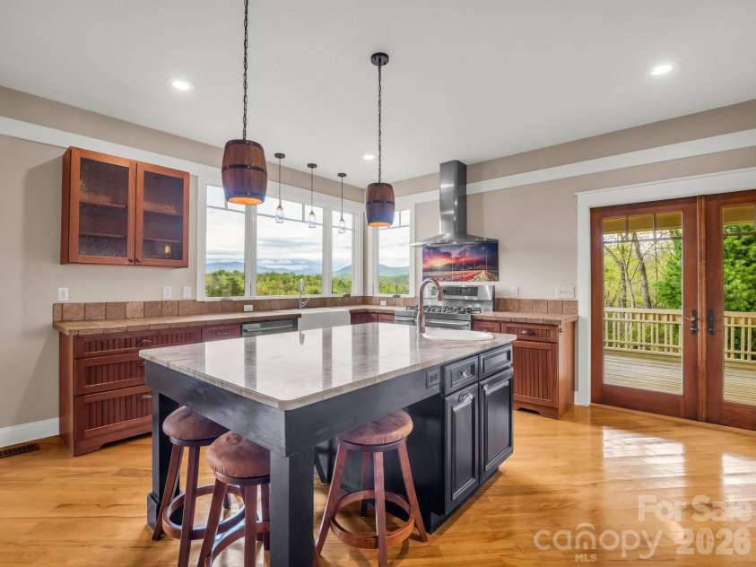 111 Arabesque Way, Lake Lure, NC 28746.  MLS# CAR4371299, YatesRealty ID 16736. 