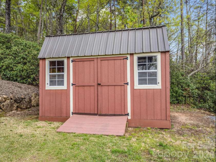 111 Arabesque Way, Lake Lure, NC 28746.  MLS# CAR4371299, YatesRealty ID 16736. 