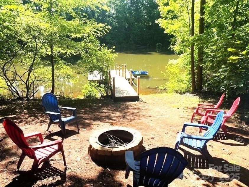 113 Hidden Lane, Mooresville, NC 28117.  MLS# CAR4241849, YatesRealty ID 16736. Firepit Area