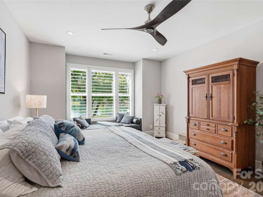 984 Mapleton Lane, Columbus, NC 28722.  MLS# CAR4374684, YatesRealty ID 16737. 