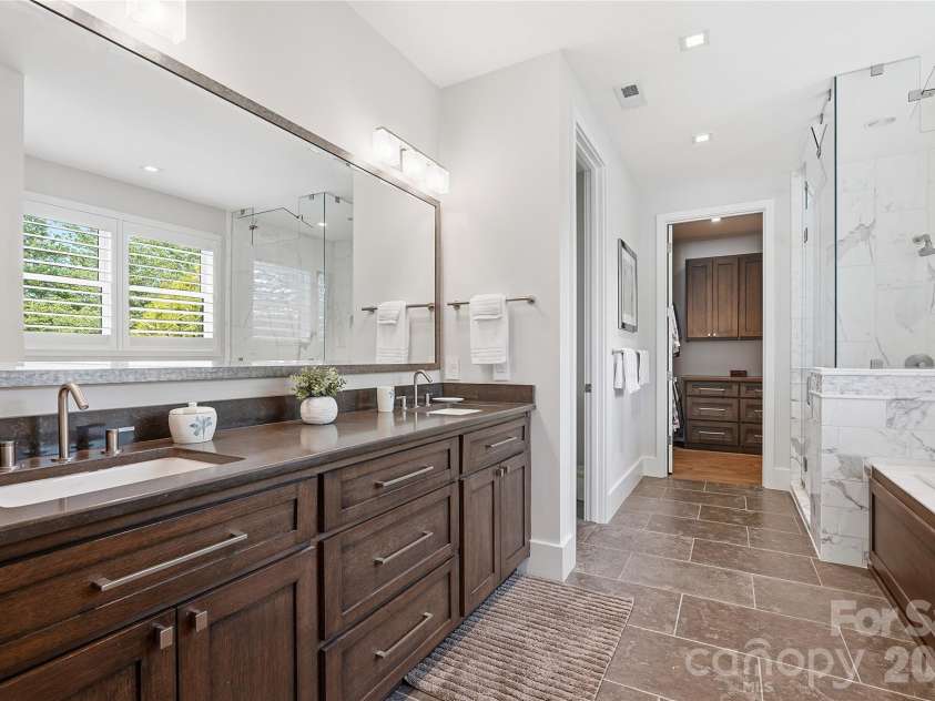 984 Mapleton Lane, Columbus, NC 28722.  MLS# CAR4374684, YatesRealty ID 16737. 