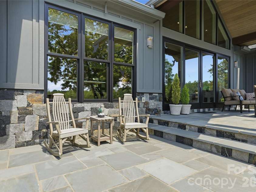 984 Mapleton Lane, Columbus, NC 28722.  MLS# CAR4374684, YatesRealty ID 16737. 