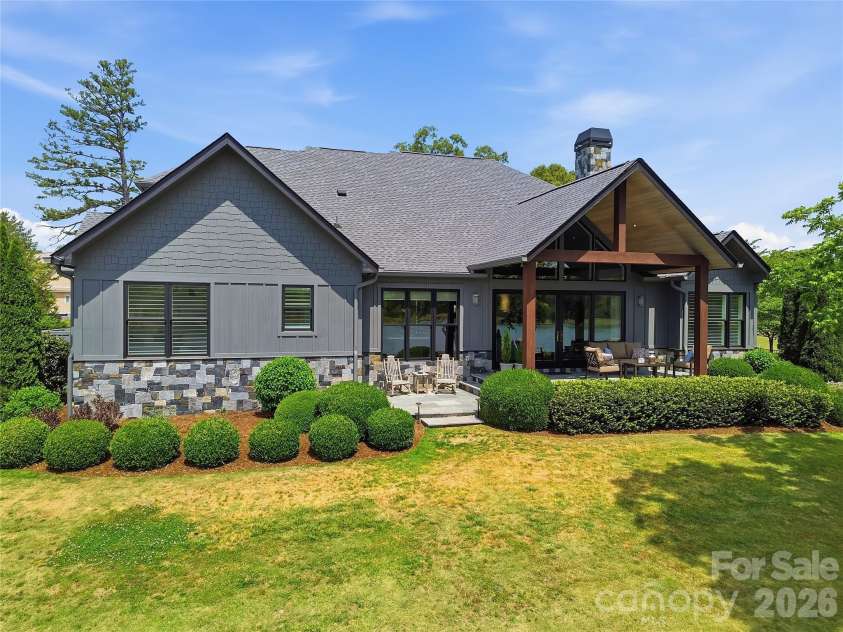 984 Mapleton Lane, Columbus, NC 28722.  MLS# CAR4374684, YatesRealty ID 16737. 