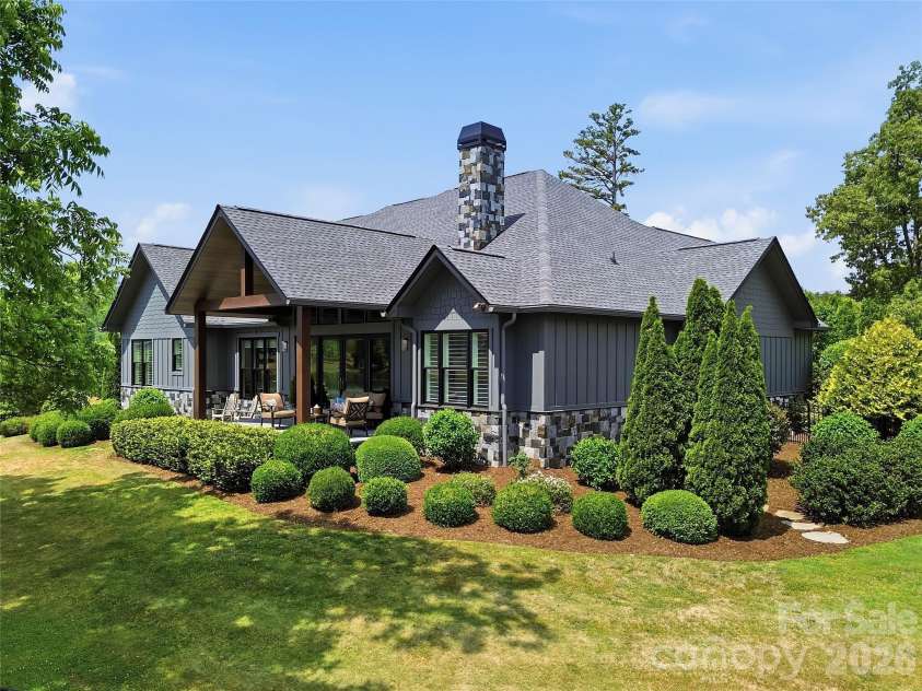 984 Mapleton Lane, Columbus, NC 28722.  MLS# CAR4374684, YatesRealty ID 16737. 