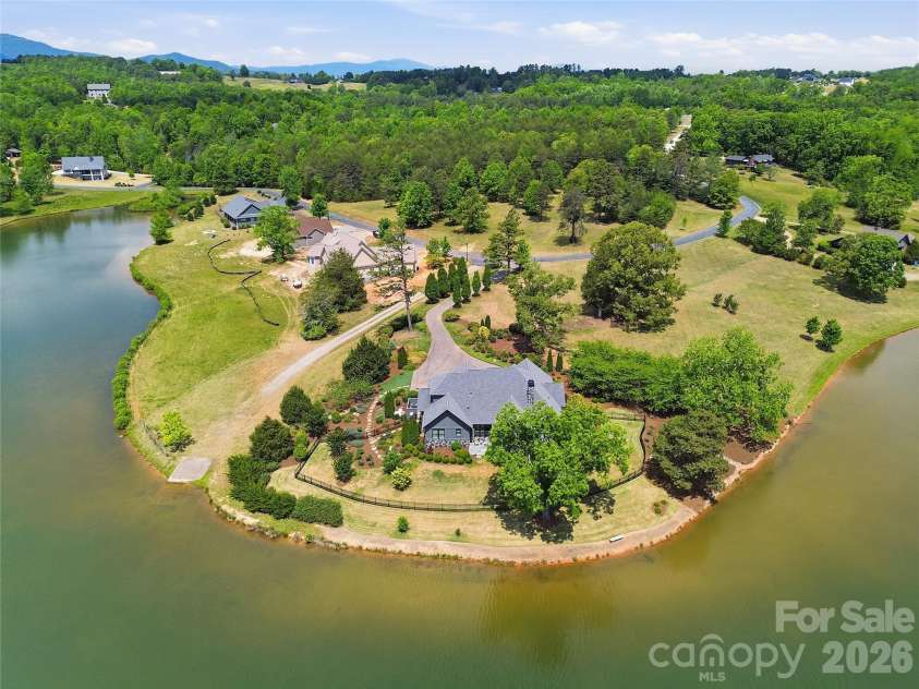 984 Mapleton Lane, Columbus, NC 28722.  MLS# CAR4374684, YatesRealty ID 16737. 