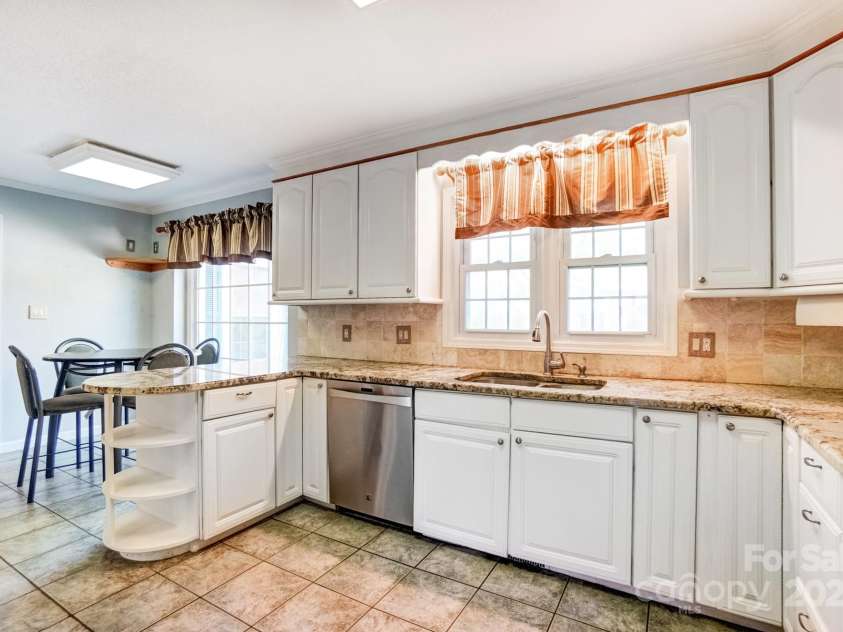 1207 Chadbourne Avenue, Concord, NC 28027.  MLS# CAR4223008, YatesRealty ID 16738. 