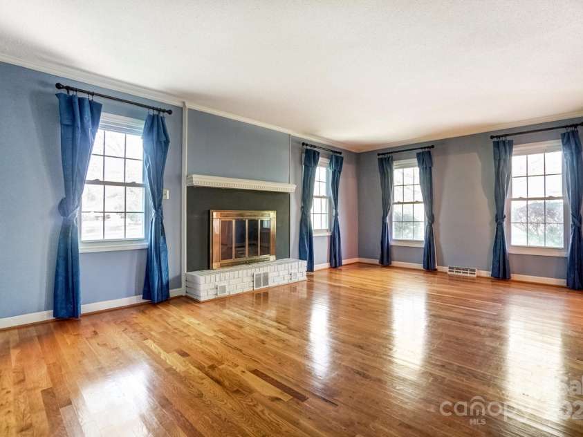 1207 Chadbourne Avenue, Concord, NC 28027.  MLS# CAR4223008, YatesRealty ID 16738. 