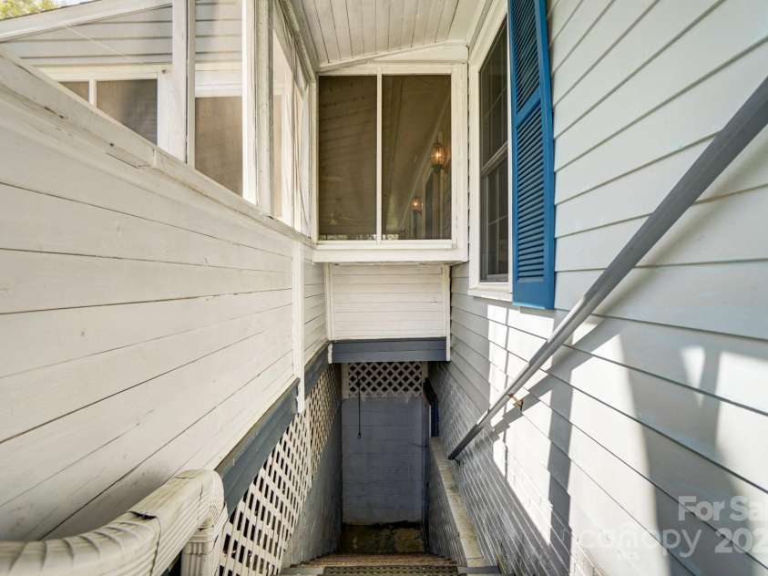 1207 Chadbourne Avenue, Concord, NC 28027.  MLS# CAR4223008, YatesRealty ID 16738. 