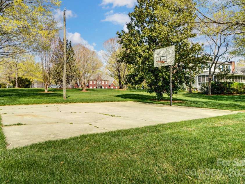 1207 Chadbourne Avenue, Concord, NC 28027.  MLS# CAR4223008, YatesRealty ID 16738. 