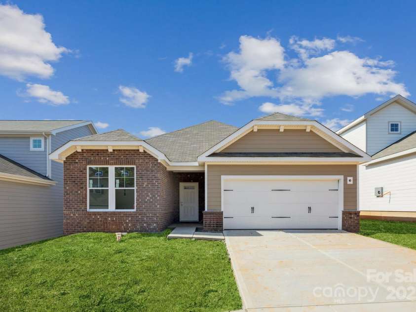 2577 Blue Sky Meadows Drive, Monroe, NC 28110.  MLS# CAR4238003, YatesRealty ID 16739. 