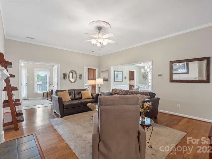 800 Isle Of Palms Court, Fort Mill, SC 29708.  MLS# CAR4264673, YatesRealty ID 16741. 