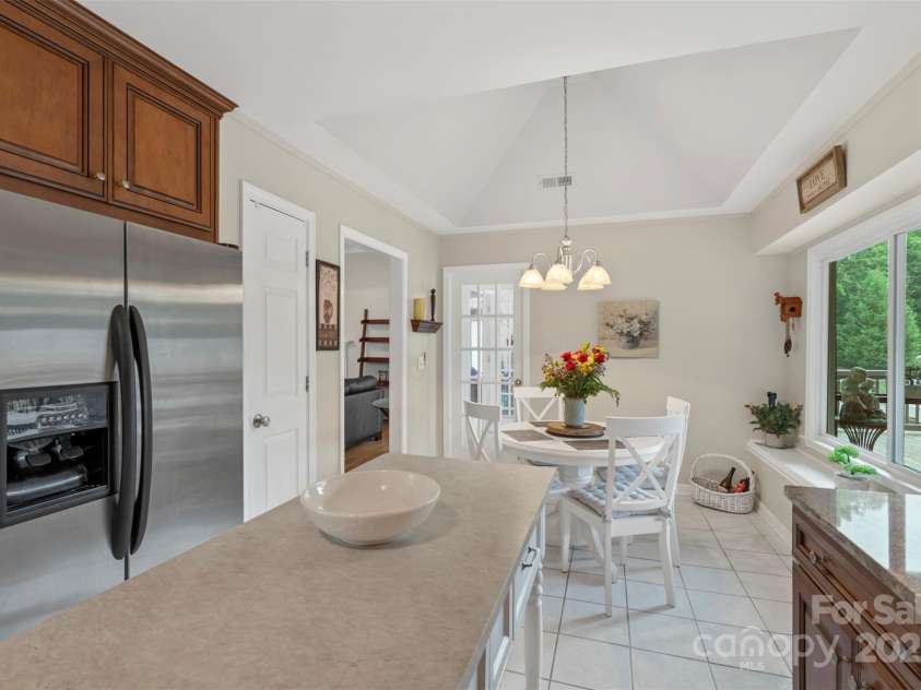 800 Isle Of Palms Court, Fort Mill, SC 29708.  MLS# CAR4264673, YatesRealty ID 16741. 