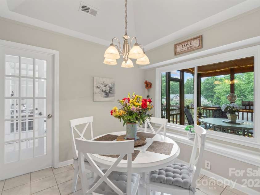 800 Isle Of Palms Court, Fort Mill, SC 29708.  MLS# CAR4264673, YatesRealty ID 16741. 