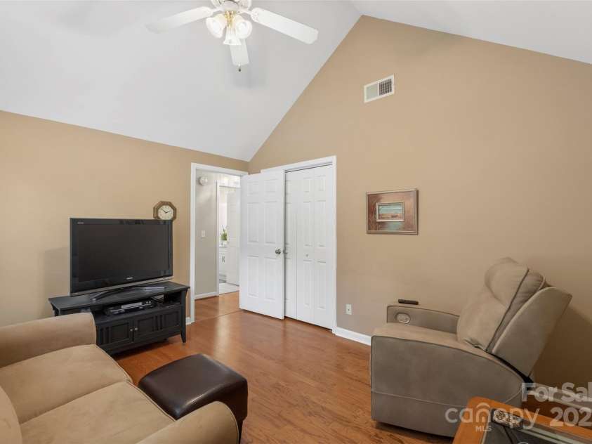 800 Isle Of Palms Court, Fort Mill, SC 29708.  MLS# CAR4264673, YatesRealty ID 16741. 