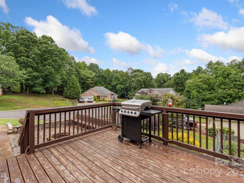 800 Isle Of Palms Court, Fort Mill, SC 29708.  MLS# CAR4264673, YatesRealty ID 16741. 