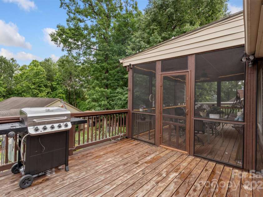 800 Isle Of Palms Court, Fort Mill, SC 29708.  MLS# CAR4264673, YatesRealty ID 16741. 