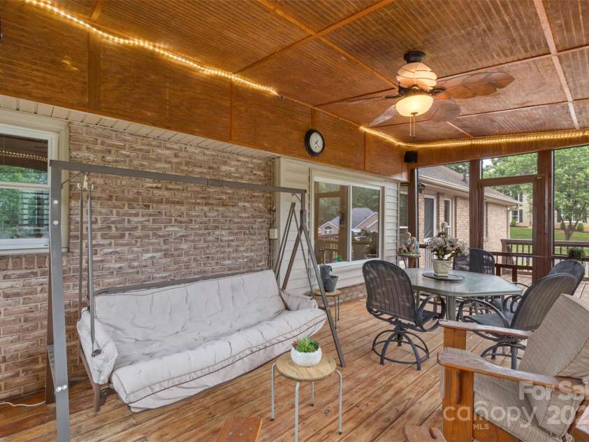800 Isle Of Palms Court, Fort Mill, SC 29708.  MLS# CAR4264673, YatesRealty ID 16741. 