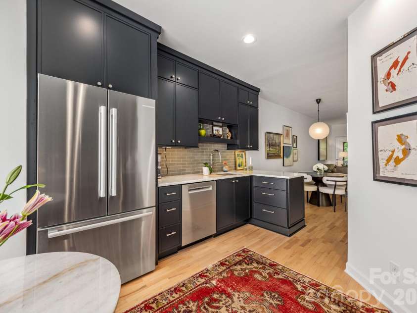 367 7th Street, Charlotte, NC 28202.  MLS# CAR4371550, YatesRealty ID 16742. 