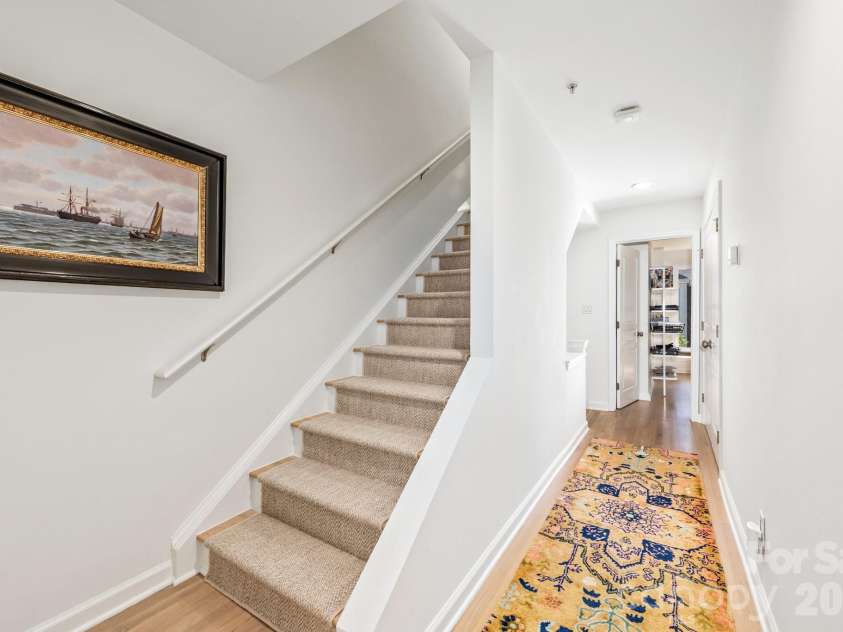 367 7th Street, Charlotte, NC 28202.  MLS# CAR4371550, YatesRealty ID 16742. 