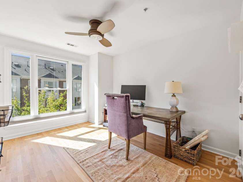 367 7th Street, Charlotte, NC 28202.  MLS# CAR4371550, YatesRealty ID 16742. 