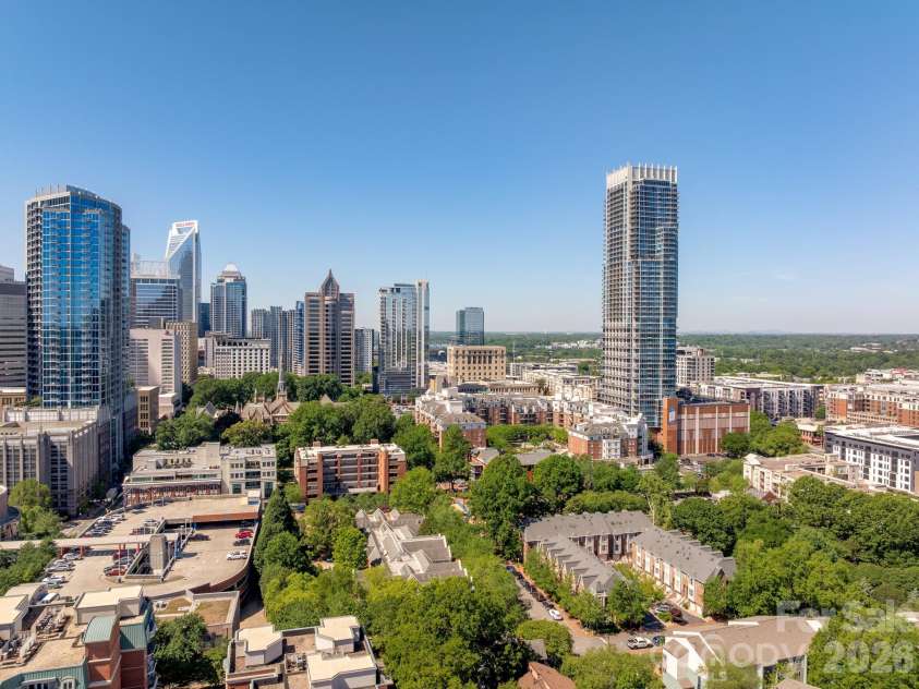 367 7th Street, Charlotte, NC 28202.  MLS# CAR4371550, YatesRealty ID 16742. 