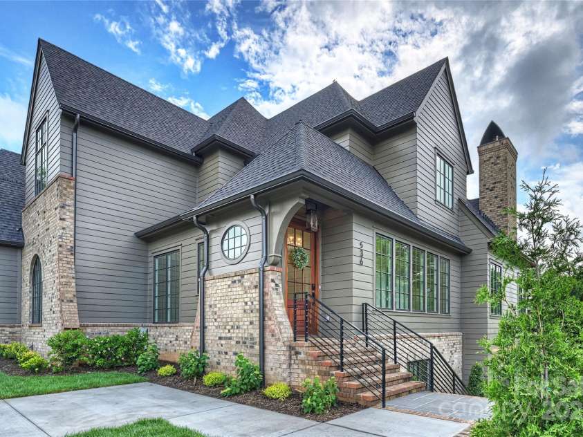 536 Hillside Avenue, Charlotte, NC 28209.  MLS# CAR4257595, YatesRealty ID 16742. 