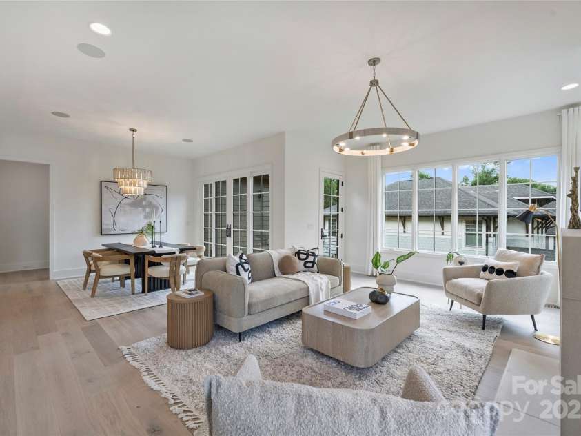 536 Hillside Avenue, Charlotte, NC 28209.  MLS# CAR4257595, YatesRealty ID 16742. 