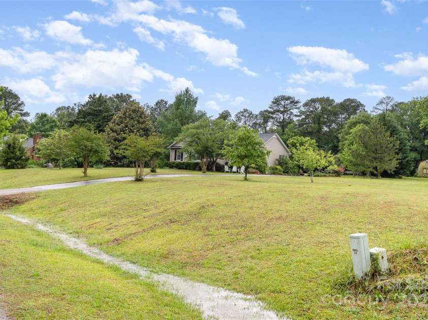 2906 Chapman Circle, Rock Hill, SC 29732.  MLS# CAR4256898, YatesRealty ID 16743. 