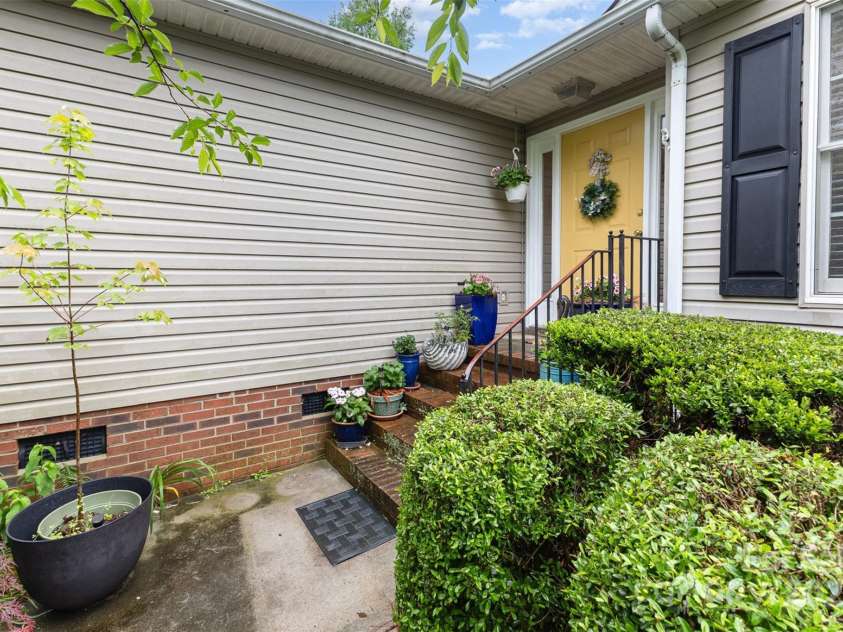 2906 Chapman Circle, Rock Hill, SC 29732.  MLS# CAR4256898, YatesRealty ID 16743. 