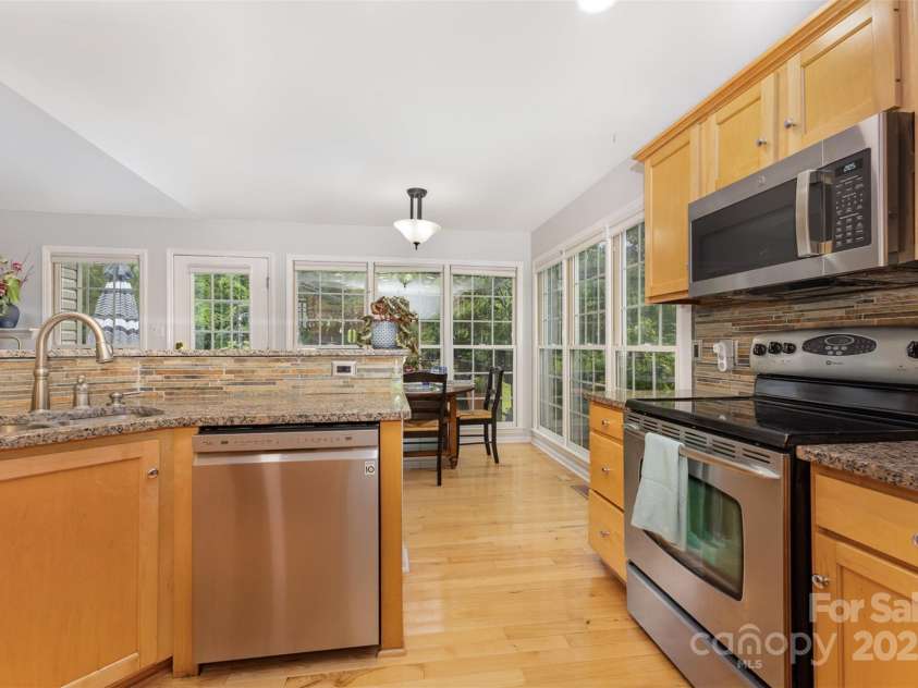 2906 Chapman Circle, Rock Hill, SC 29732.  MLS# CAR4256898, YatesRealty ID 16743. 