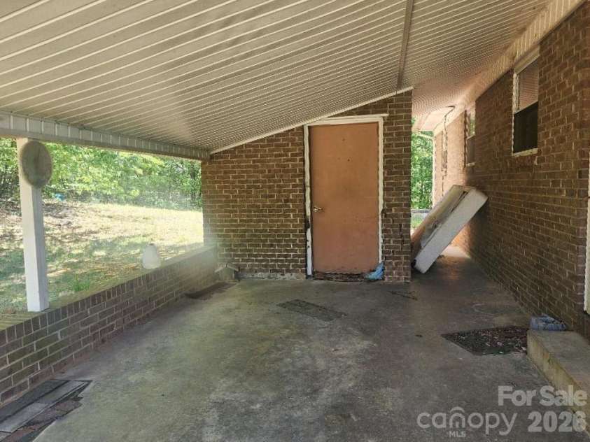 5824 Sugar Loaf Road, Connelly Springs, NC 28612.  MLS# CAR4373778, YatesRealty ID 16743. 