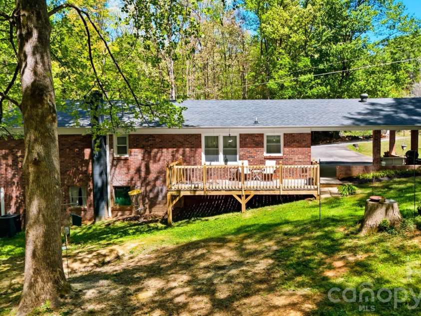 3441 Spencer Heights Place, Lenoir, NC 28645.  MLS# CAR4371926, YatesRealty ID 16744. 