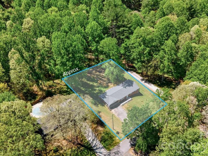 3441 Spencer Heights Place, Lenoir, NC 28645.  MLS# CAR4371926, YatesRealty ID 16744. 