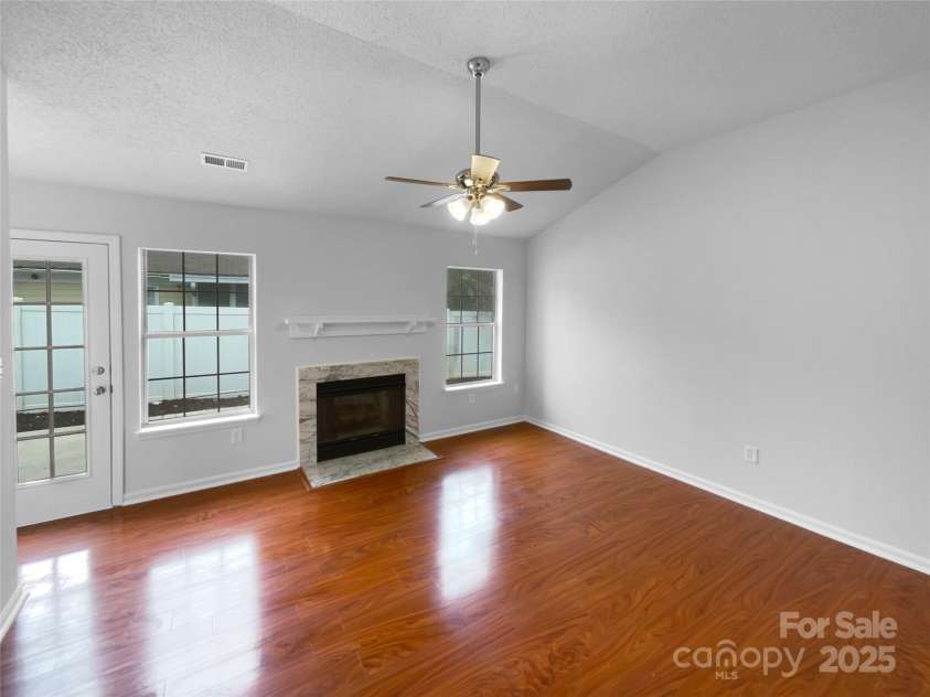 5751 Ebley Lane, Charlotte, NC 28227.  MLS# CAR4329127, YatesRealty ID 16745. 