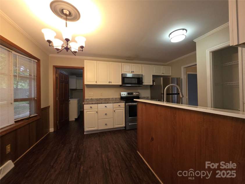 3316 Mckee Road, Charlotte, NC 28270.  MLS# CAR4258195, YatesRealty ID 16746. 