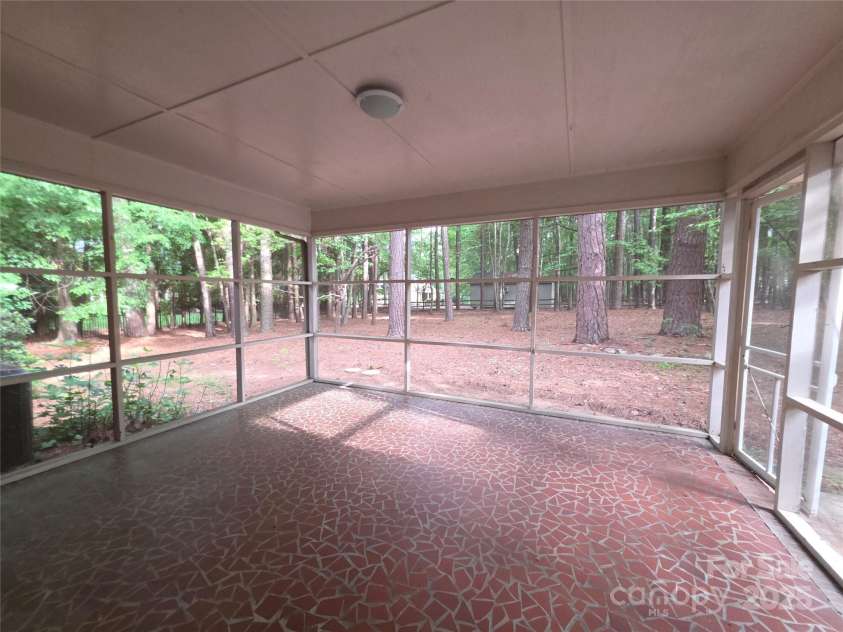 3316 Mckee Road, Charlotte, NC 28270.  MLS# CAR4258195, YatesRealty ID 16746. 