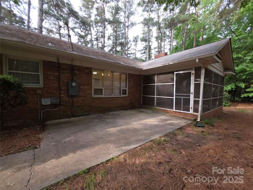 3316 Mckee Road, Charlotte, NC 28270.  MLS# CAR4258195, YatesRealty ID 16746. 