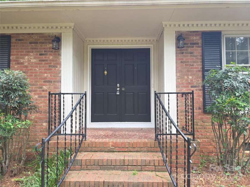 3316 Mckee Road, Charlotte, NC 28270.  MLS# CAR4258195, YatesRealty ID 16746. 