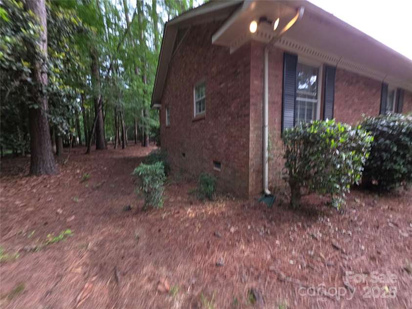 3316 Mckee Road, Charlotte, NC 28270.  MLS# CAR4258195, YatesRealty ID 16746. 