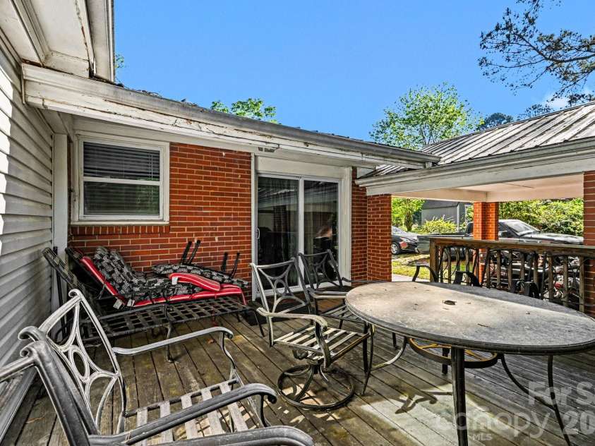 102 Azalea Road, Lancaster, SC 29720.  MLS# CAR4368526, YatesRealty ID 16747. 