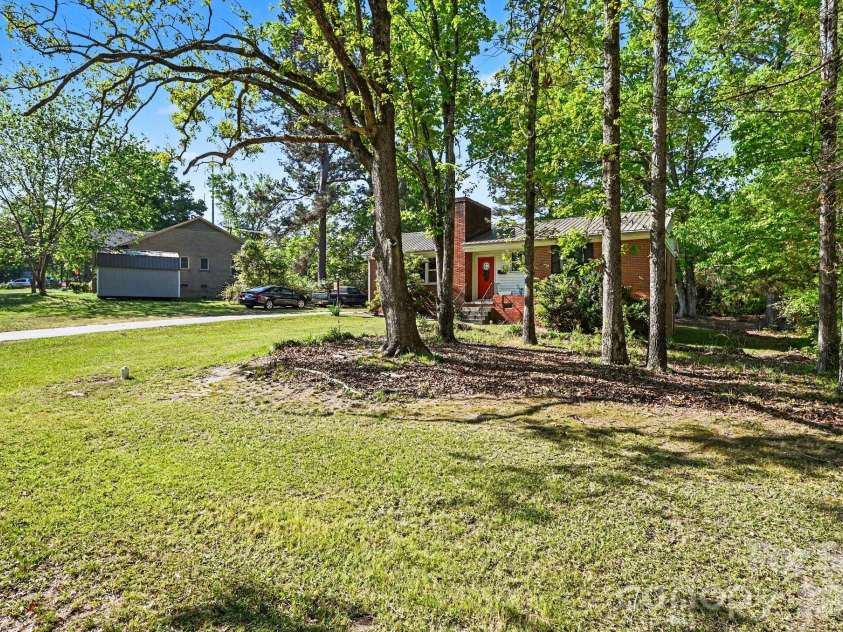 102 Azalea Road, Lancaster, SC 29720.  MLS# CAR4368526, YatesRealty ID 16747. 