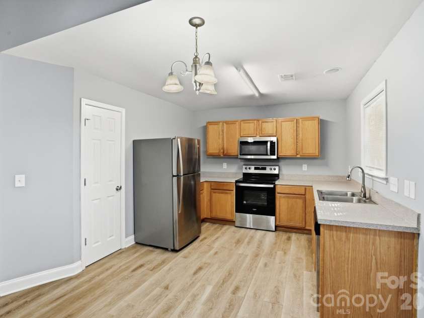 2432 Terra Drive, Gastonia, NC 28054.  MLS# CAR4367531, YatesRealty ID 16748. 