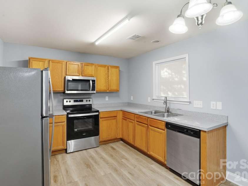 2432 Terra Drive, Gastonia, NC 28054.  MLS# CAR4367531, YatesRealty ID 16748. 